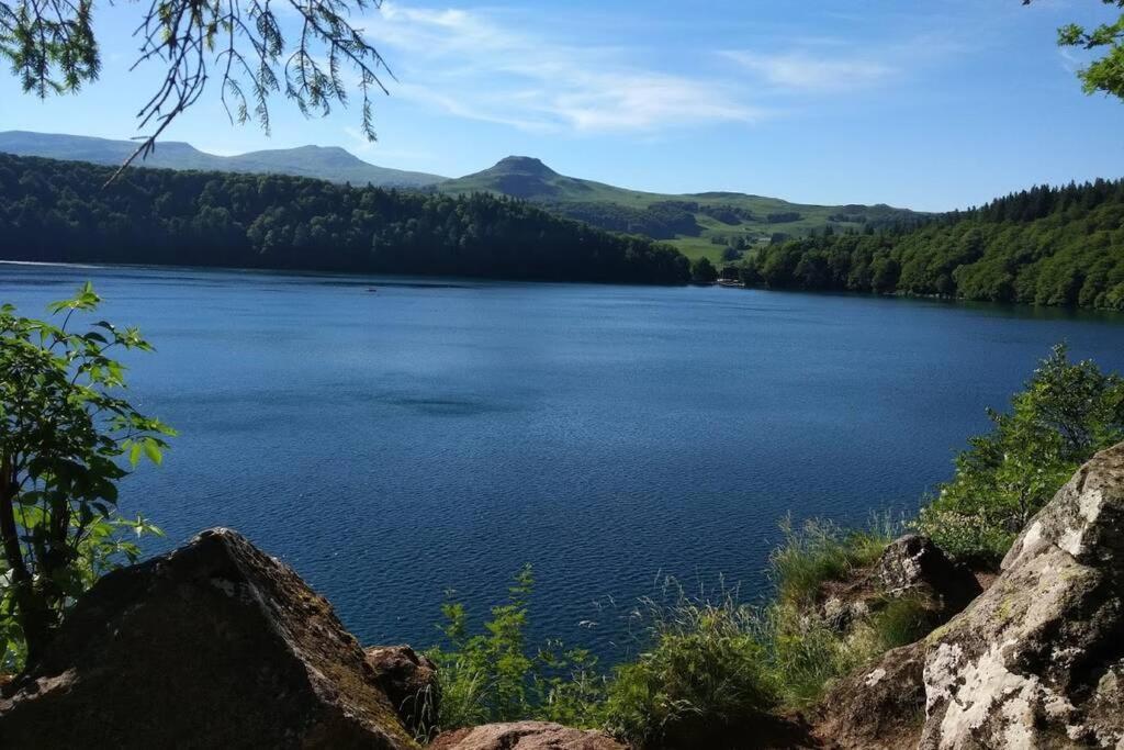 Studio Au Coeur Des Volcans D Auvergne - Murol Luaran gambar